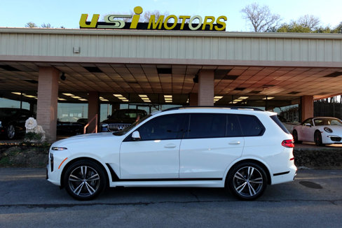 Used 2023 BMW X7 xDrive40i w/ M Sport Package image 30