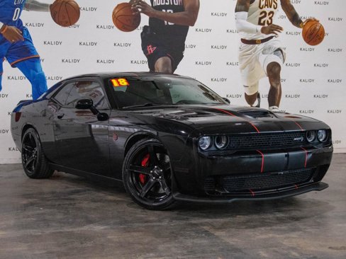 Used 2018 Dodge Challenger SRT Hellcat image 2