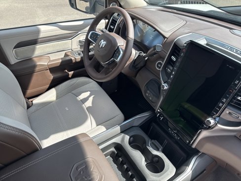 New 2025 RAM 3500 Laramie image 31