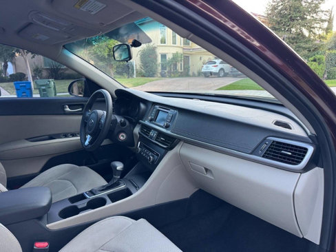 Used 2016 Kia Optima LX image 10