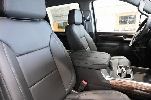New 2025 Chevrolet Silverado 2500 LT w/ Trail Boss Package image 9
