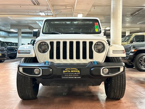 Certified 2022 Jeep Wrangler Unlimited Sahara w/ Cold Weather Group image 8