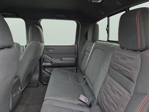 Used 2023 Nissan Frontier PRO-4X w/ Pro Convenience Package image 10