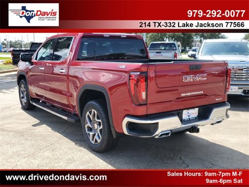 New 2026 GMC Sierra 1500 SLT image 5