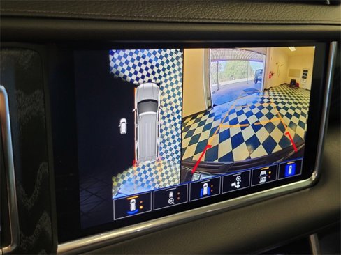 Used 2023 GMC Yukon Denali image 18