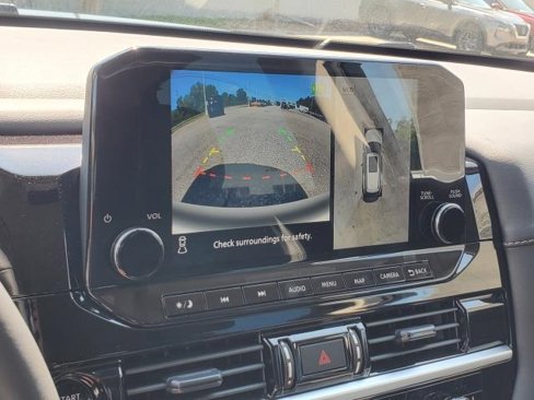 New 2025 Nissan Pathfinder SL w/ Cargo Package image 24