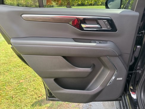 New 2025 Chevrolet Tahoe Premier w/ Sun And Tow Package image 29