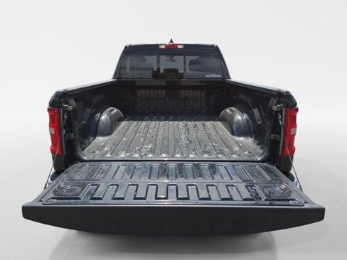 Used 2025 RAM 1500 Laramie image 9