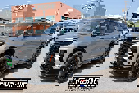 New 2026 Chevrolet Traverse RS w/ LPO, Floor Liner Package image 1