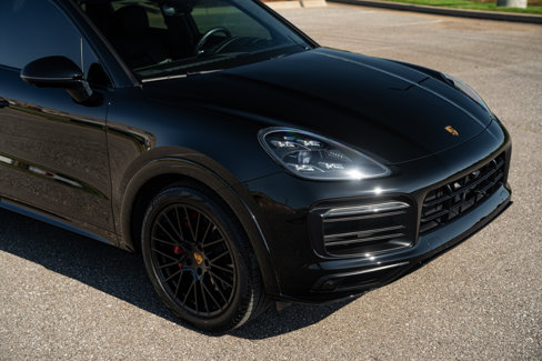 Used 2021 Porsche Cayenne GTS image 12