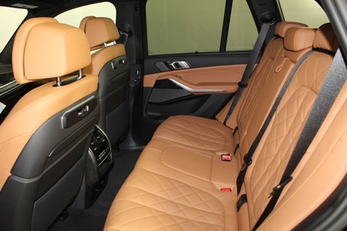 New 2026 BMW X5 xDrive40i w/ Executive Package image 24