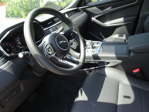 New 2026 Jaguar F-PACE R-Dynamic S image 20