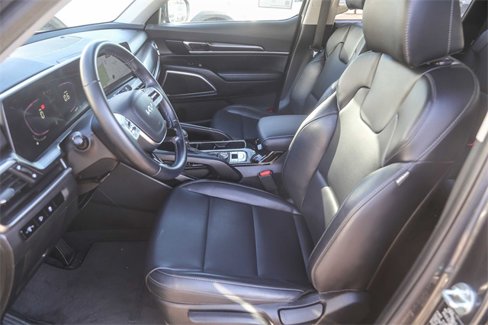 Used 2024 Kia Telluride LX image 18
