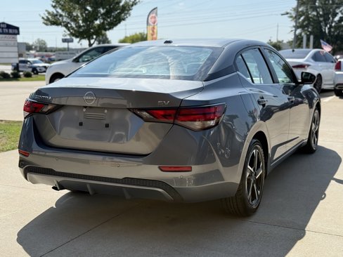 Used 2024 Nissan Sentra SV image 7