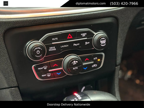Used 2022 Dodge Charger Scat Pack w/ Navigation & Travel Group image 27