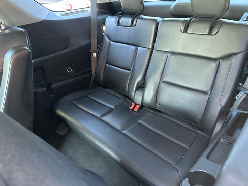 Used 2021 Ford Explorer XLT w/ Equipment Group 202A image 14