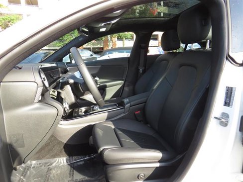 Used 2025 Mercedes-Benz CLA 250 4MATIC image 20