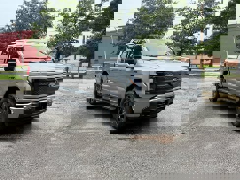New 2025 Ford F150 Lightning XLT image 23