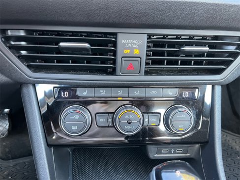 Used 2023 Volkswagen Jetta SE image 23