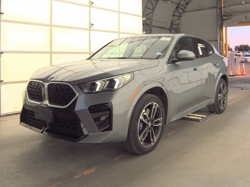 Used 2025 BMW X2 xDrive28i image 1