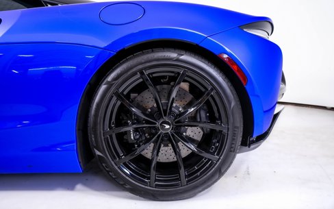 Used 2023 McLaren Artura image 14