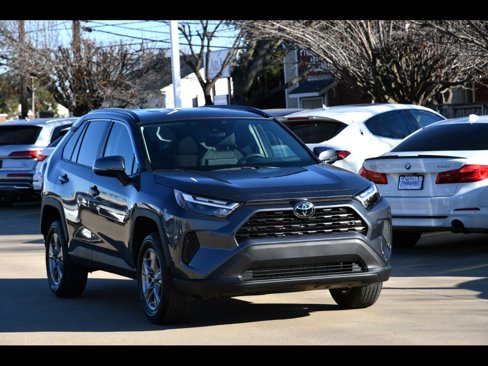 Used 2024 Toyota RAV4 XLE image 1