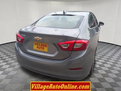 Used 2019 Chevrolet Cruze LT w/ LT Fleet Convenience Package image 12