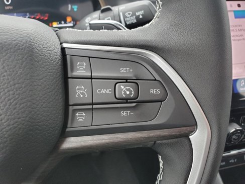 New 2025 Jeep Grand Cherokee Limited 4xe image 18