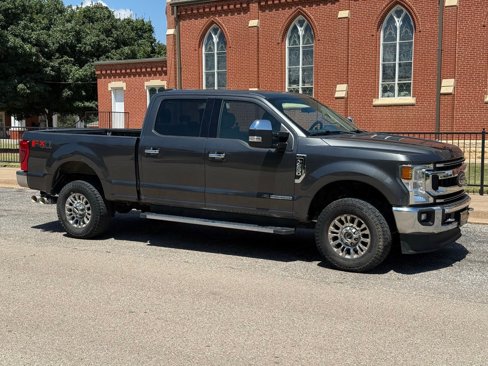 Used 2020 Ford F350 XLT w/ XLT Premium Package image 2