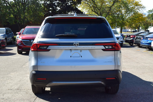 Used 2024 Toyota Grand Highlander AWD image 8