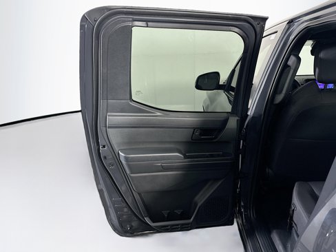 Used 2025 Toyota Tacoma SR5 image 27
