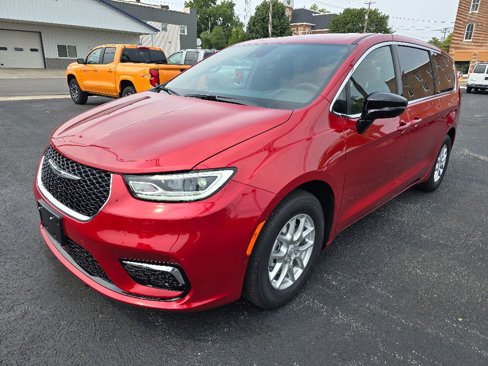 New 2026 Chrysler Pacifica Select image 11