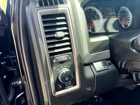 Used 2015 RAM 1500 Express w/ Black Ram 1500 Express Group image 37