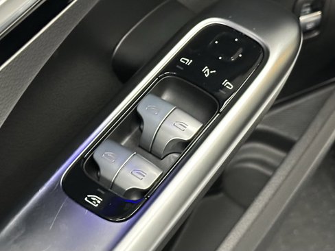 Used 2023 Mercedes-Benz C 300 Sedan image 21