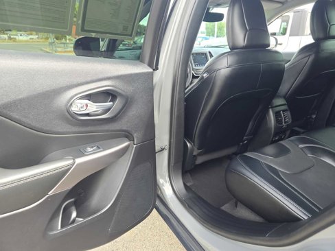Used 2022 Jeep Cherokee Latitude Lux image 16