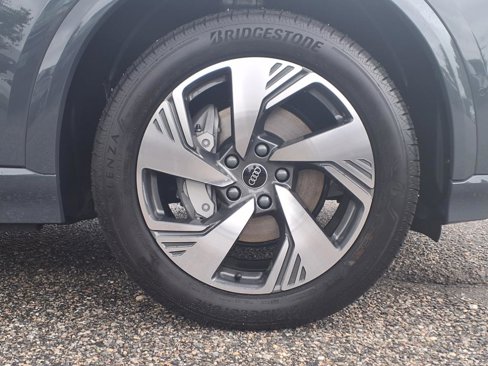 New 2025 Audi Q6 e-tron Premium Plus image 5