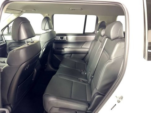 Used 2025 Hyundai Santa Fe SEL image 19