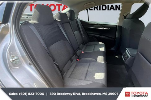 Used 2025 Toyota Camry LE image 20