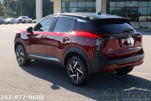 Used 2025 Nissan Kicks SV w/ Charging Package image 5