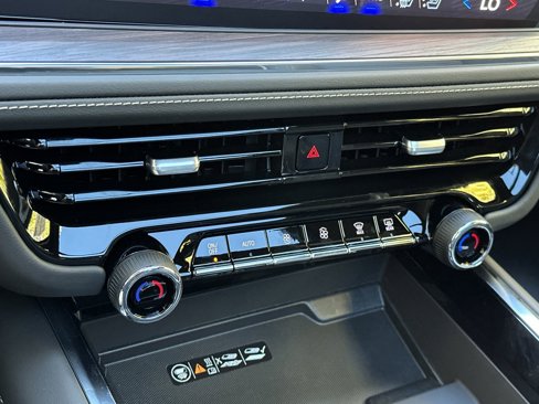New 2025 Chevrolet Tahoe Premier w/ Sun And Tow Package image 26