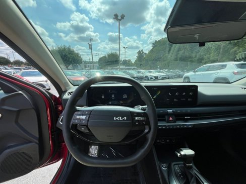 Used 2025 Kia K4 LXS image 30