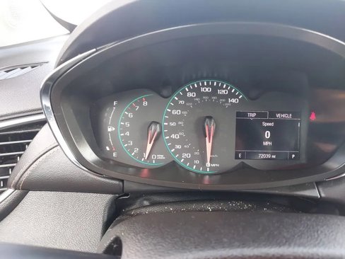 Used 2018 Chevrolet Trax Premier image 2