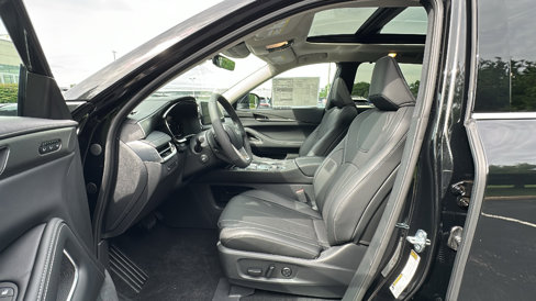 New 2026 INFINITI QX60 Luxe w/ Cargo Package image 8