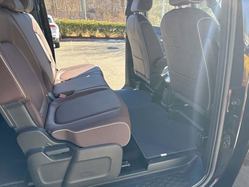 New 2025 Volkswagen ID. Buzz Pro S image 26