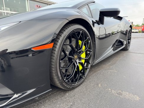 Used 2020 Lamborghini Huracan EVO image 29