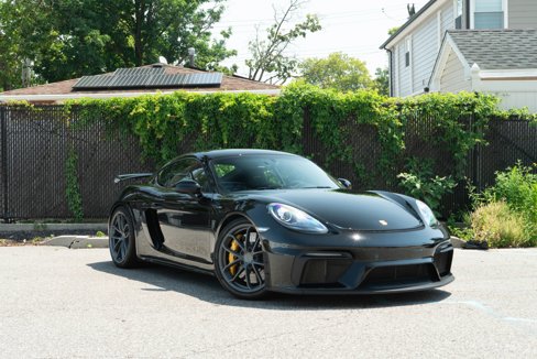Used 2020 Porsche 718 Cayman GT4 image 2