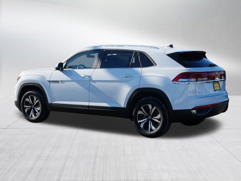 New 2025 Volkswagen Atlas Cross Sport SE image 3