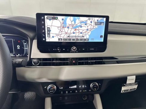 Used 2025 Mitsubishi Outlander SE image 22