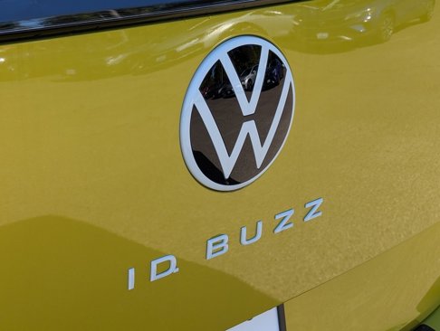 New 2025 Volkswagen ID. Buzz 1st Edition image 34