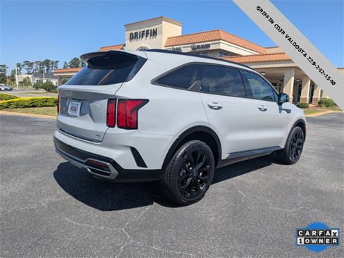 Used 2023 Kia Sorento SX image 3